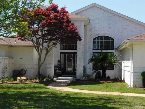 1463 Bombay Cv, Gulf Breeze, FL 32563
