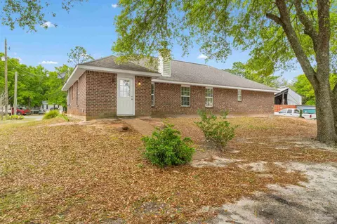 Exterior - 7875 Old Hickory Hammock Rd, Milton, FL 32583 photo 5 of 8