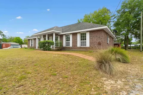 Exterior - 7875 Old Hickory Hammock Rd, Milton, FL 32583 photo 7 of 8