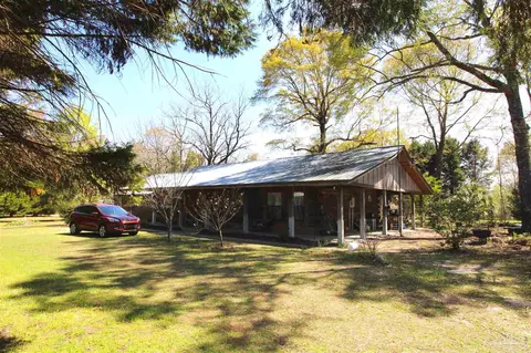 2645 Fuqua Rd, Brewton, AL 36426