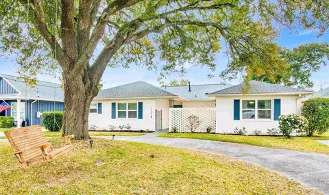 1303 E Hayes St, Pensacola, FL 32503