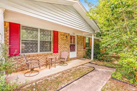 9840 Wanda Dr, Pensacola, FL 32514