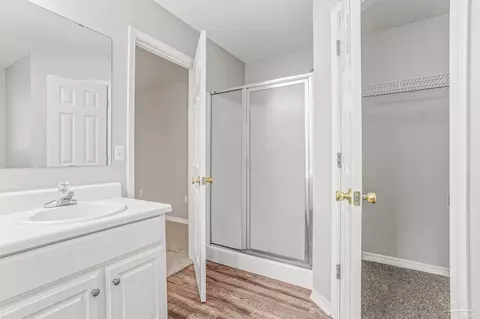 Bath - 4681 Autumndale Dr, Pace, FL 32571 photo 4 of 7
