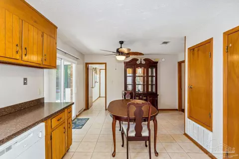 Kitchen - 4747 Easter St, Pace, FL 32571 photo 3 of 3