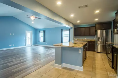 Kitchen - 5988 Augustine Dr, Pace, FL 32571 photo 3 of 4