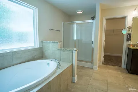 Bath - 5988 Augustine Dr, Pace, FL 32571 photo 3 of 8