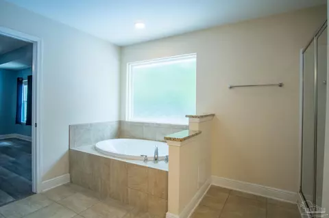 Bath - 5988 Augustine Dr, Pace, FL 32571 photo 6 of 8