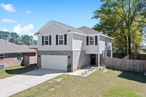 7389 Lakeside Oak Ct, Pensacola, FL 32526