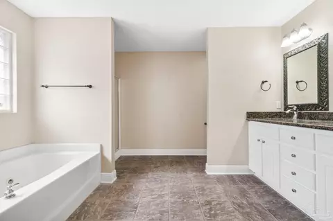 Bath - 4268 Lancaster Gate Dr, Pace, FL 32571 photo 2 of 4