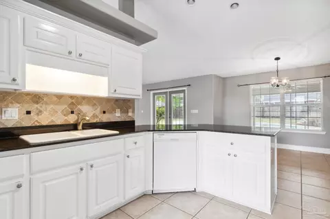 Kitchen - 4268 Lancaster Gate Dr, Pace, FL 32571 photo 3 of 4