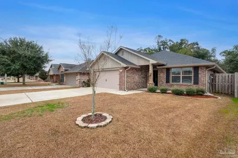 4451 Winona Ln, Pace, FL 32571