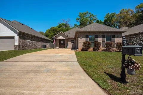 Exterior - 3928 Fielding Ct, Pace, FL 32571 photo 3 of 13