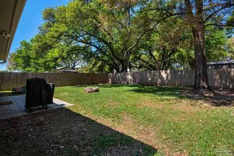 Exterior - 3928 Fielding Ct, Pace, FL 32571 photo 10 of 13