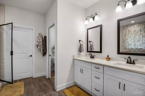 Bath - 3928 Fielding Ct, Pace, FL 32571 photo 1 of 4