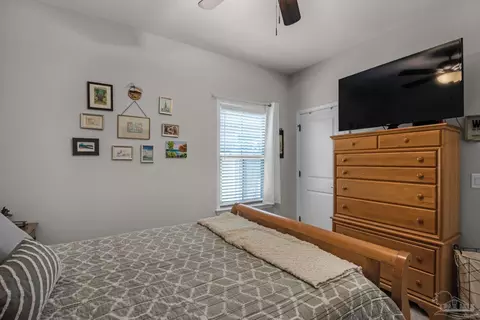 Bedroom - 3928 Fielding Ct, Pace, FL 32571 photo 7 of 11