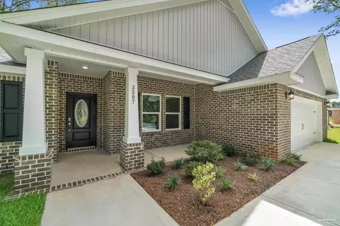 Exterior - 9182 Trident Rd, Milton, FL 32583 photo 3 of 6
