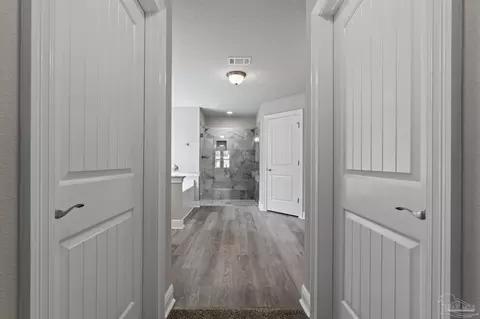 Entry Way - 9182 Trident Rd, Milton, FL 32583 photo 2 of 2