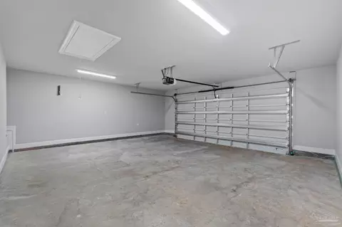 Exterior - 9182 Trident Rd, Milton, FL 32583 photo 4 of 6