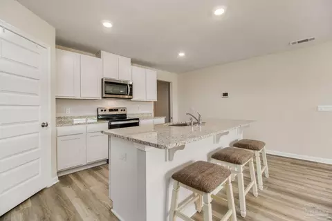 Kitchen - 7655 Gumbo Ave, Pace, FL 32571 photo 2 of 4