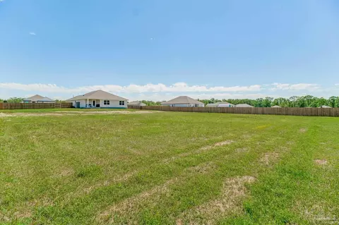 Exterior - 7655 Gumbo Ave, Pace, FL 32571 photo 10 of 11