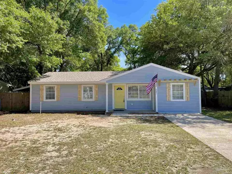 4681 Poinciana Dr, Pensacola, FL 32526