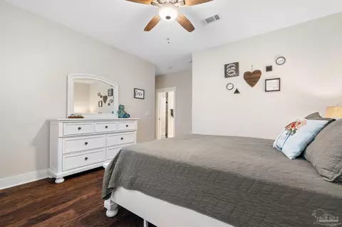 Bedroom - 2442 Wallace Lake Rd, Pace, FL 32571 photo 3 of 7