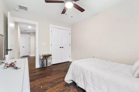 Bedroom - 2442 Wallace Lake Rd, Pace, FL 32571 photo 5 of 7