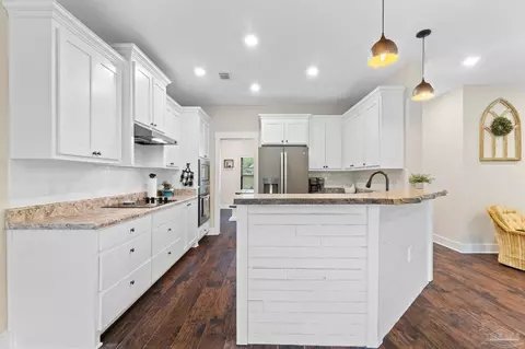 Kitchen - 2442 Wallace Lake Rd, Pace, FL 32571 photo 4 of 4