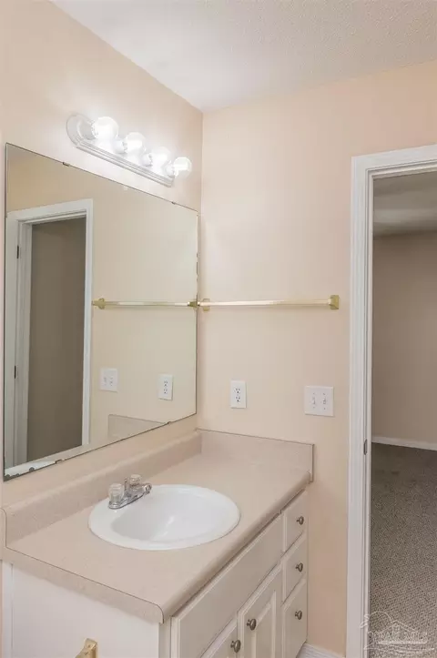 Bath - 4874 Broadleaf Dr, Pace, FL 32571 photo 5 of 7
