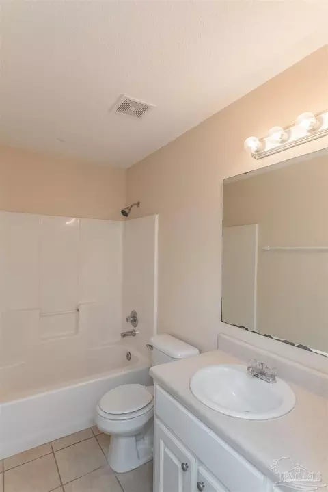 Bath - 4874 Broadleaf Dr, Pace, FL 32571 photo 7 of 7