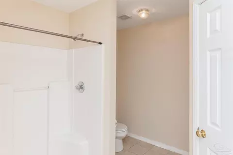 Bath - 4874 Broadleaf Dr, Pace, FL 32571 photo 3 of 7