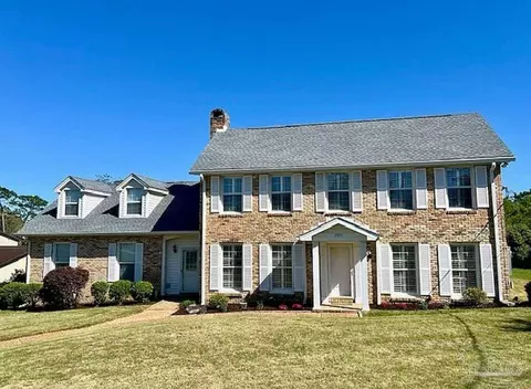 8871 Burning Tree Rd, Pensacola, FL 32514