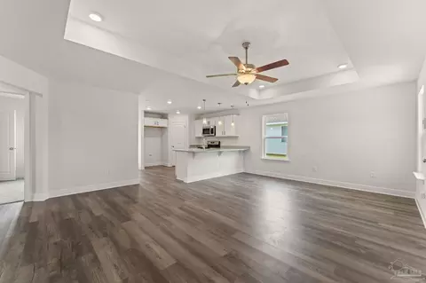 Living - 2946 N 10th Ave, Milton, FL 32583 photo 1 of 1