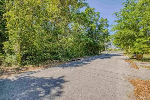 2133 Frazier St, Pensacola, FL 32514