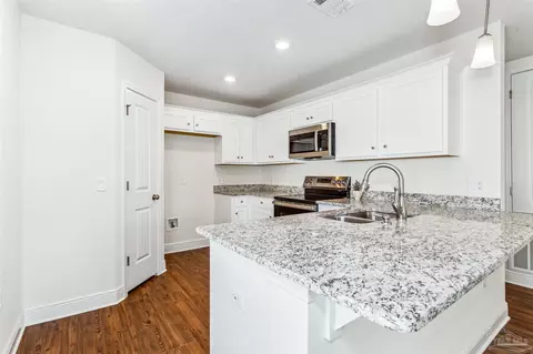 2950 N 10th Ave, Milton, FL 32583 photo 6