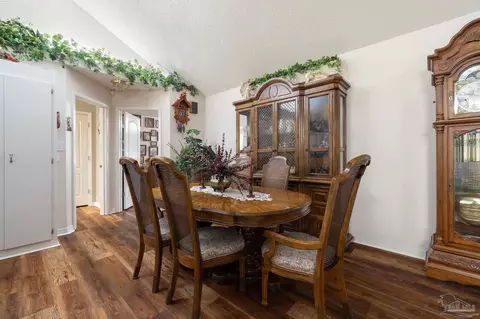 Dining - 5522 Chipper Ln, Pace, FL 32571 photo 2 of 2