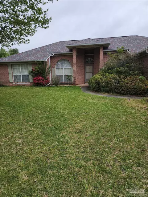 6009 Yellow Rose Dr, Pensacola, FL 32526