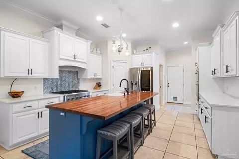 Kitchen - 5952 Cromwell Dr, Pace, FL 32571 photo 2 of 4
