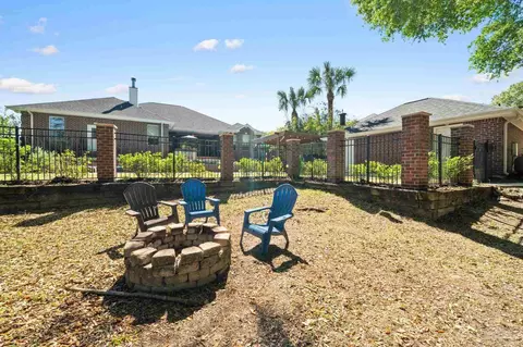 Exterior - 5952 Cromwell Dr, Pace, FL 32571 photo 9 of 10