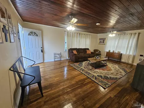 4292 5th Ave, Pace, FL 32571 photo 5