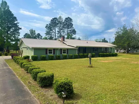 70 Crossley Ln, Brewton, AL 36426
