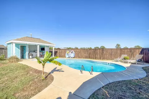 Exterior - 546 Griswold Rd, Jay, FL 32565 photo 2 of 6