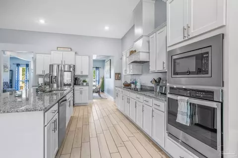 Kitchen - 3992 Amble Way, Pace, FL 32571 photo 3 of 4