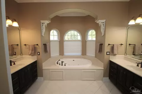 Bath - 2967 Greystone Dr, Pace, FL 32571 photo 2 of 9