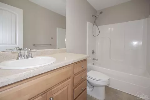 Bath - 5789 Corkscrew Ct, Pace, FL 32571 photo 3 of 3