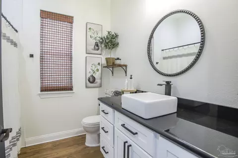 Bath - 3077 W Whitley Ln, Pace, FL 32571 photo 7 of 7
