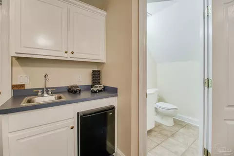 Kitchen - 2942 Greystone Dr, Pace, FL 32571 photo 3 of 3