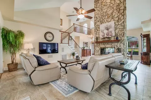 Living - 2942 Greystone Dr, Pace, FL 32571 photo 4 of 9