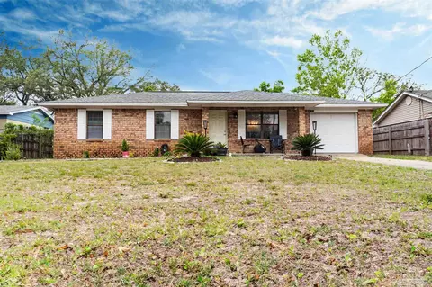 1431 Stanford Rd, Gulf Breeze, FL 32563