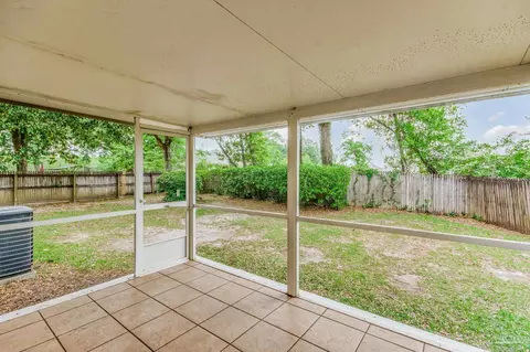 Living - 5400 Hamilton Ln, Pace, FL 32571 photo 3 of 3